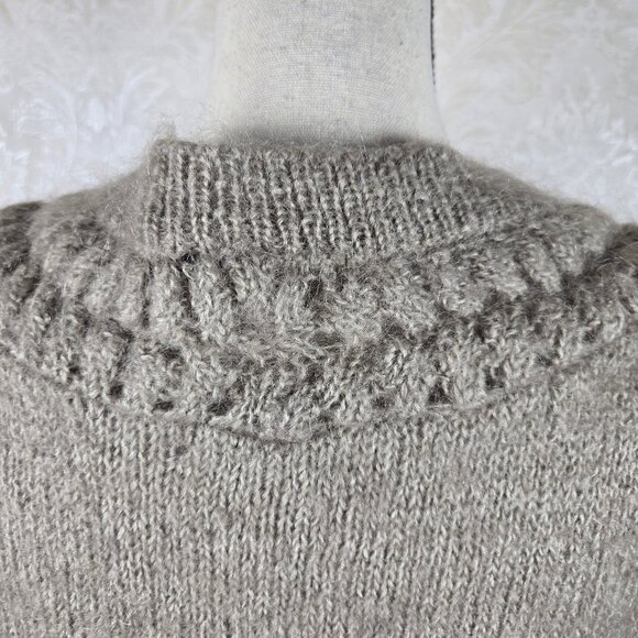 Buffalo David Bitton Size Medium Tan Knit Sweater Vest Front Pockets Pullover - Picture 8 of 13